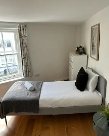 Bright & Quirky 3bd - Wellington Terrace! Bristol