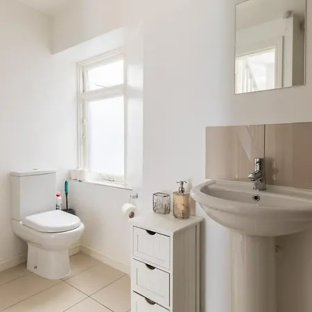 Bright & Quirky 3bd - Wellington Terrace!