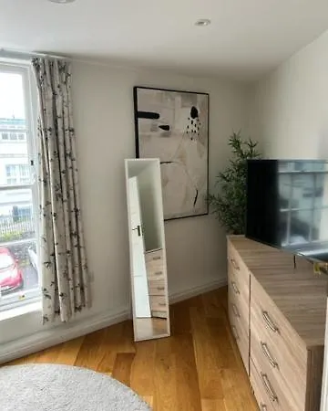 Bright & Quirky 3bd - Wellington Terrace! Бристоль