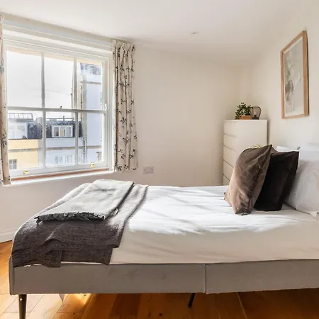 Bright & Quirky 3bd - Wellington Terrace! Бристоль