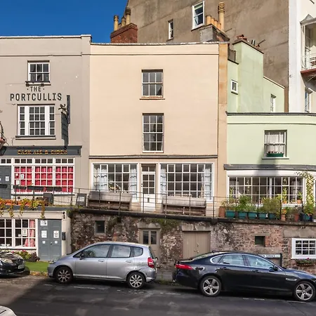 Bright & Quirky 3bd - Wellington Terrace! * Bristol